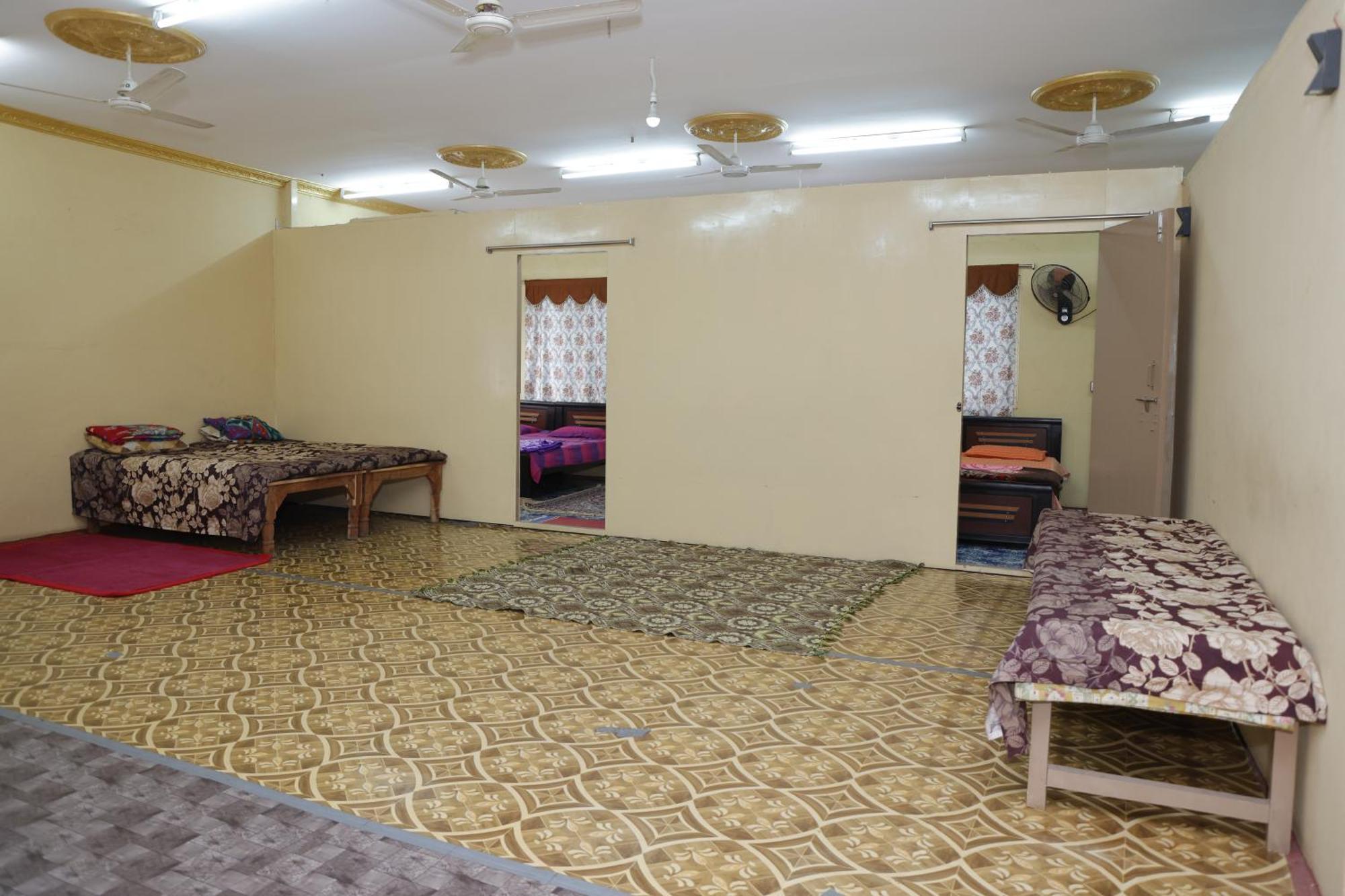 3 Bhk Non-Ac For 4 To 10 Guests For Families Appartement Haiderabad Buitenkant foto